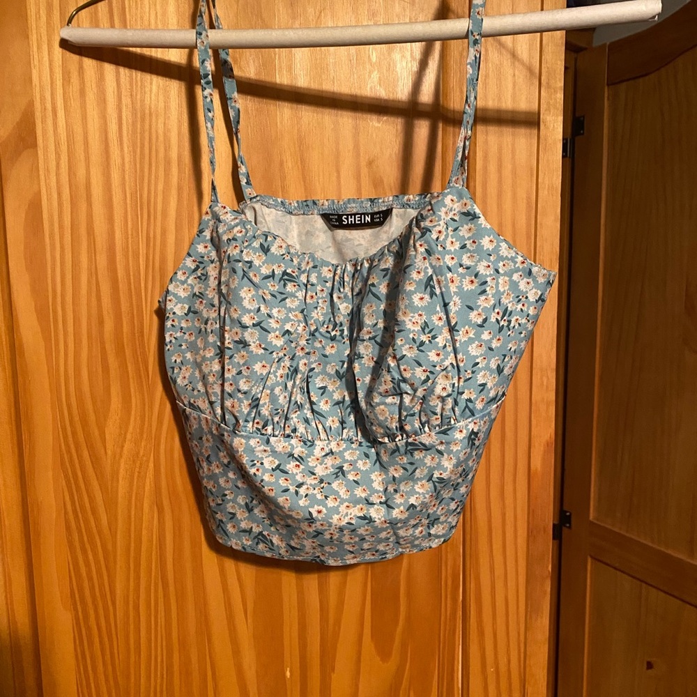 Tank crop top